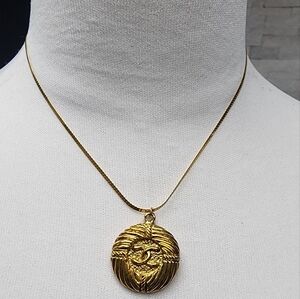 Auth Chanel necklace 4